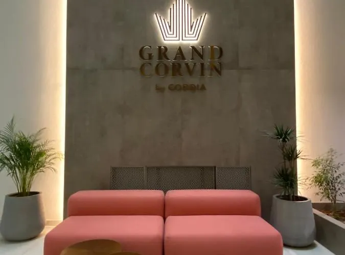 Grand Corvin Apartament *