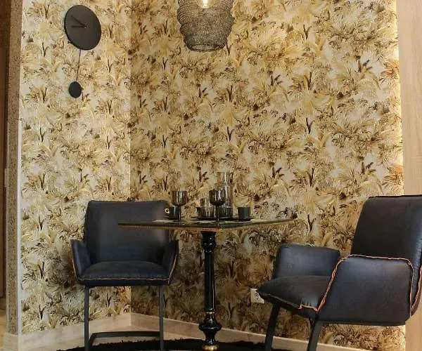 Grand Corvin Apartament