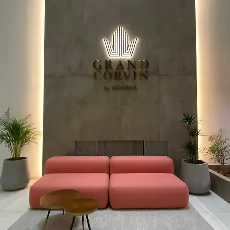 Grand Corvin 아파트 *