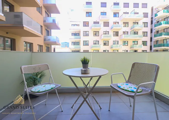 Grand Corvin * Budapest