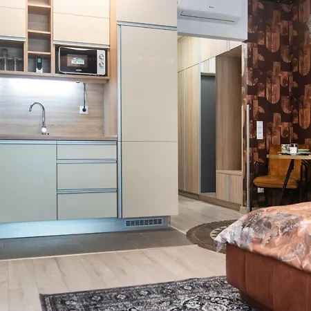Grand Corvin Apartament *